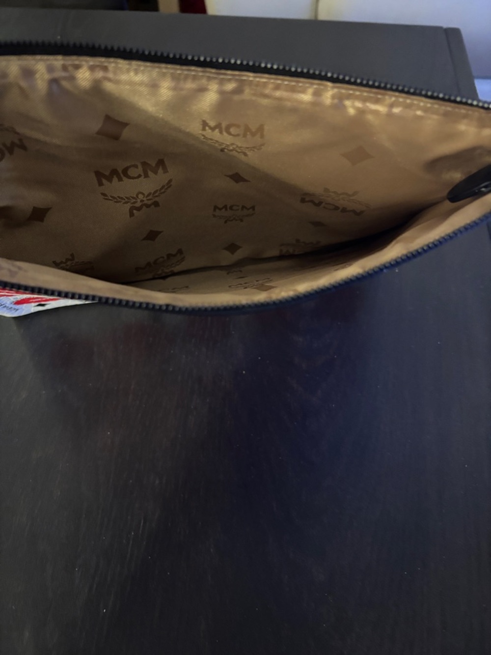 MCM White Pouch with Red Lip Print - Picture 3 of 3